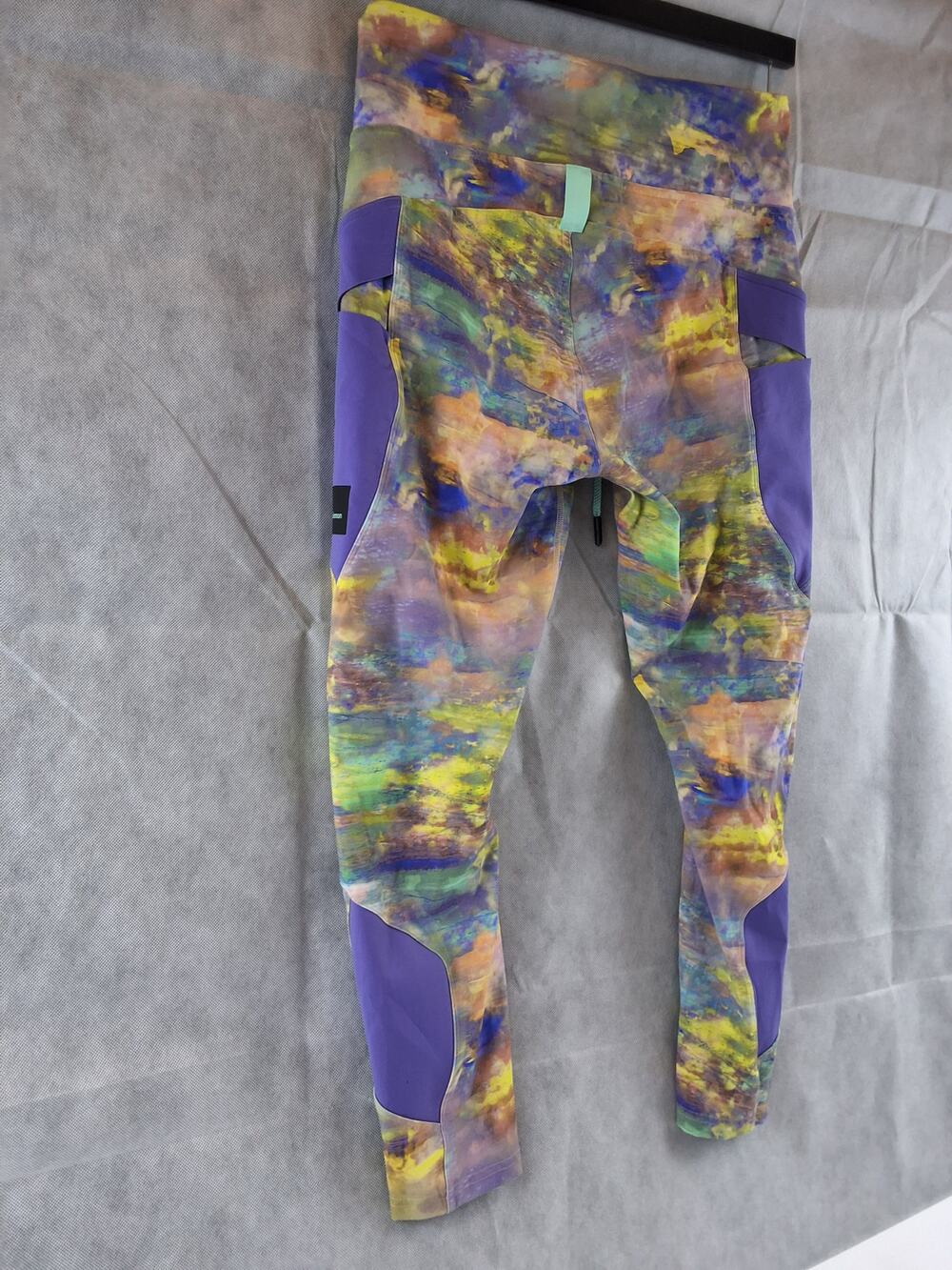 Lululemon SeaWheeze Leggings Purple Abstract Print Drawstring Pockets Women's